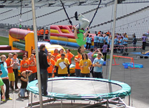 location du trampoline élastique avec une animation structure gonflable